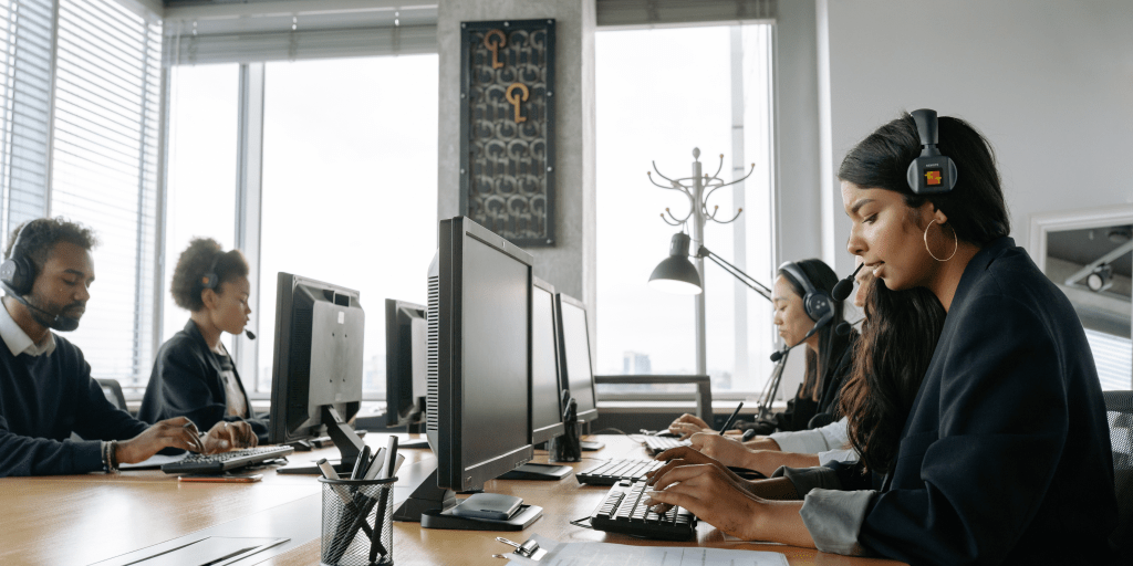 Equipo de contacto de la tienda.