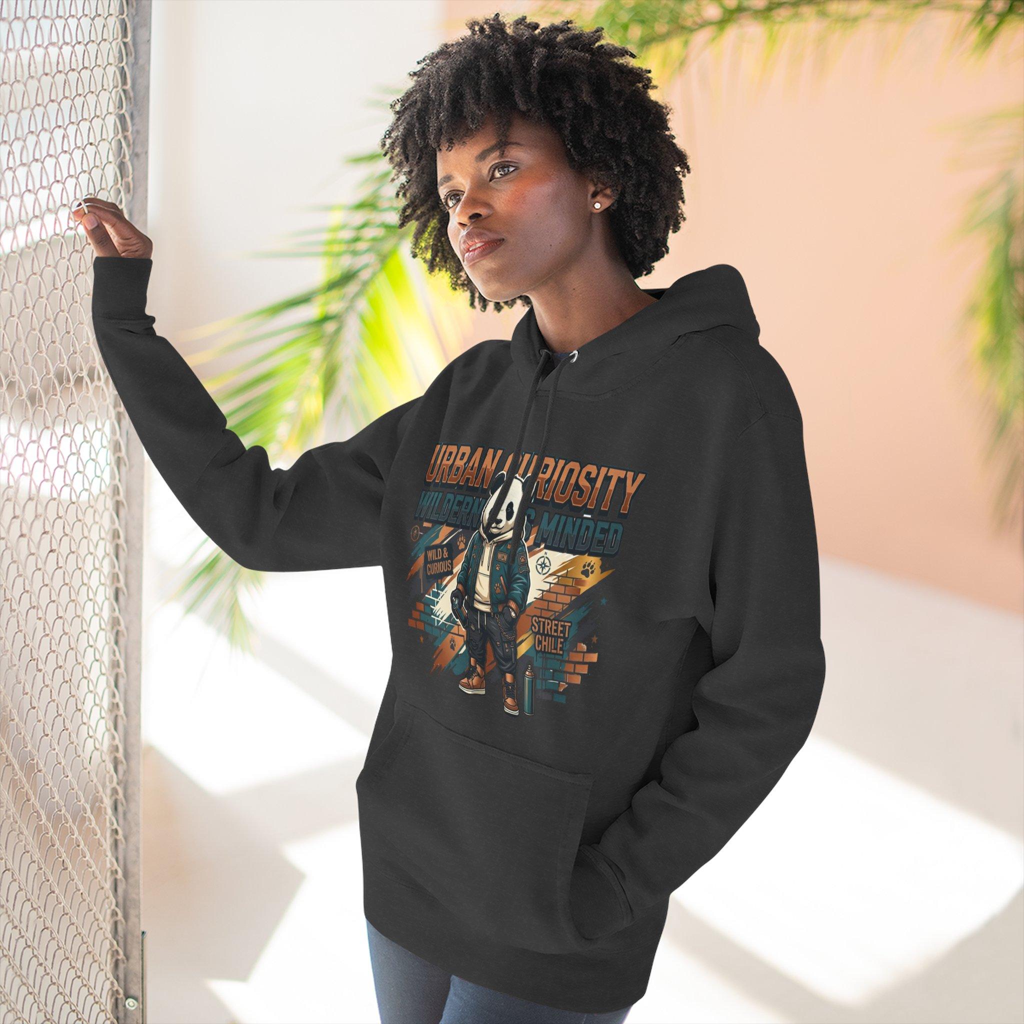 Sudadera con capucha Urban Curiosity Panda — Gráfico de arte callejero vintage 6 Sudadera con capucha Urban Curiosity Panda — Gráfico de arte callejero vintage - Imagen 6