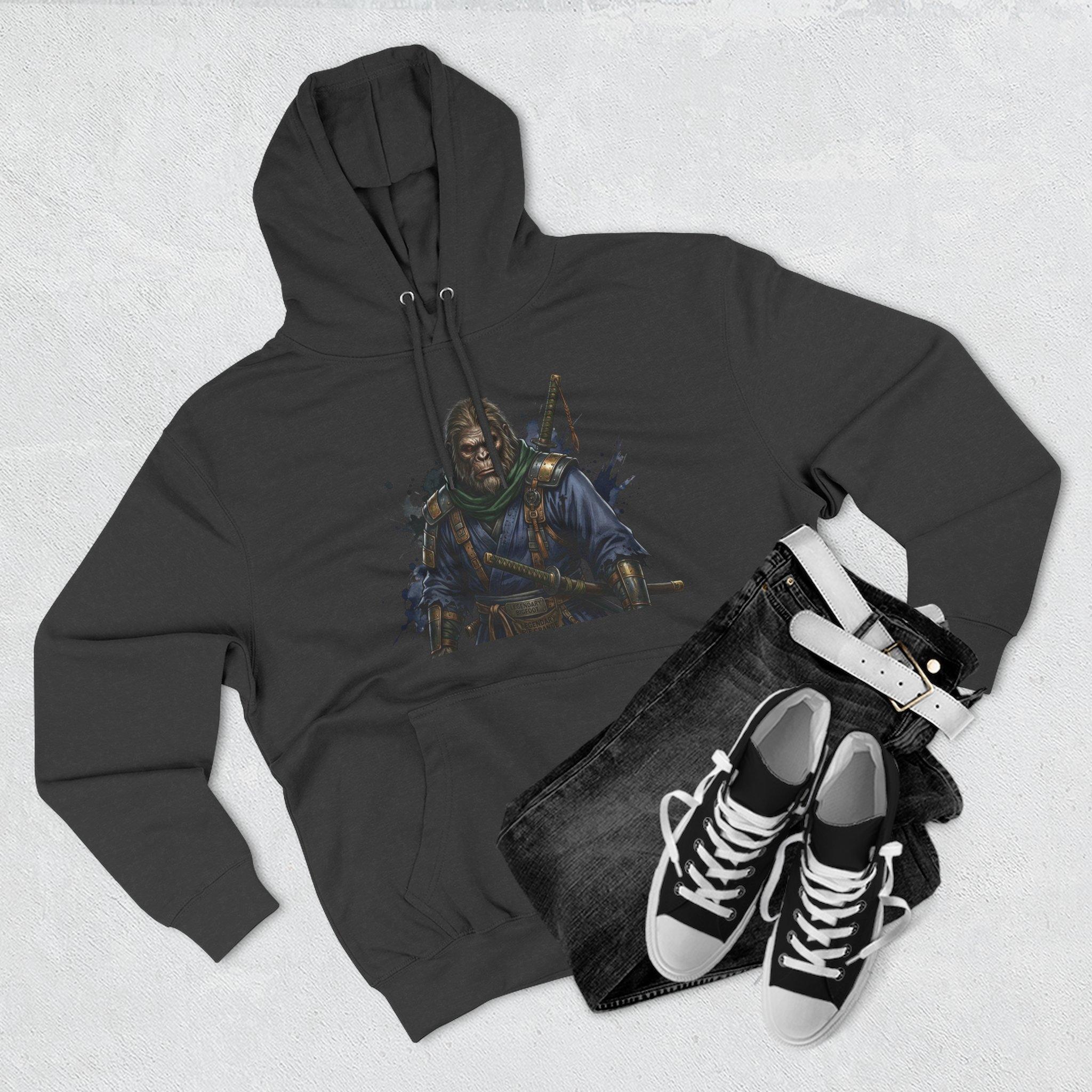 Samurai Warrior Fleece Hoodie — Three-Panel Graphic Pullover with Swords 3 Samurai Warrior Fleece Hoodie — Three-Panel Graphic Pullover with Swords - Imagen 3