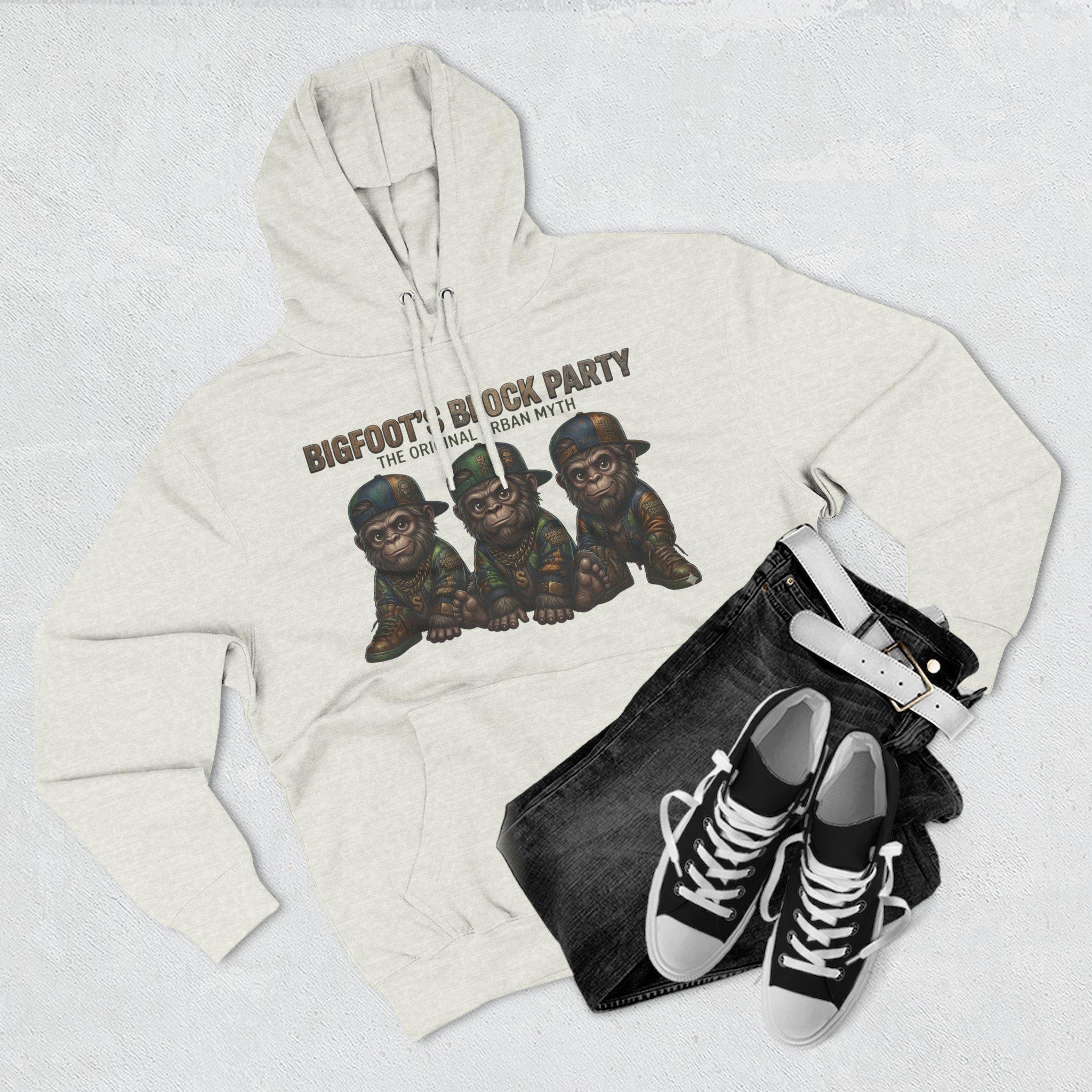 Bigfoot's Block Party Hoodie — Three Baby Sasquatch Crew Fleece Pullover 13 Bigfoot's Block Party Hoodie — Three Baby Sasquatch Crew Fleece Pullover - Imagen 13