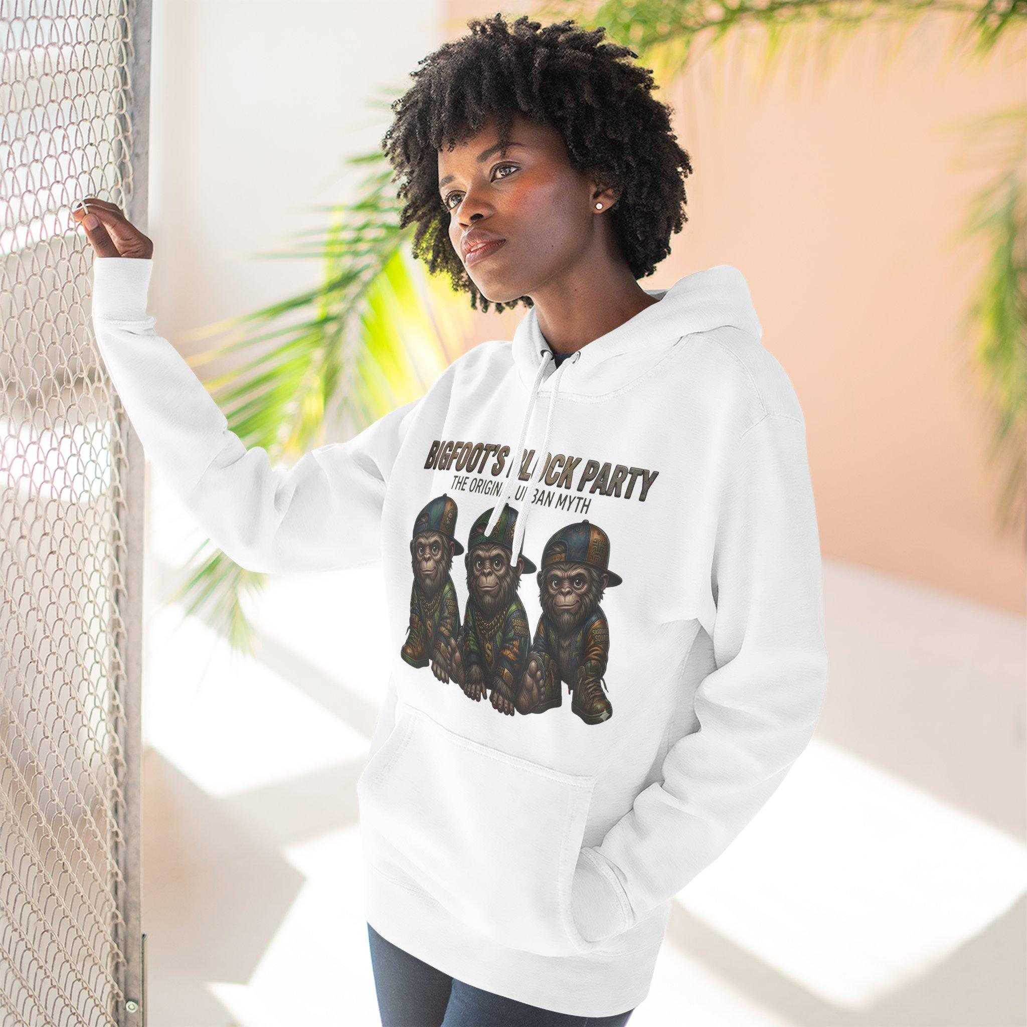 Bigfoot's Block Party Hoodie — Three Baby Sasquatch Crew Fleece Pullover 16 Bigfoot's Block Party Hoodie — Three Baby Sasquatch Crew Fleece Pullover - Imagen 16