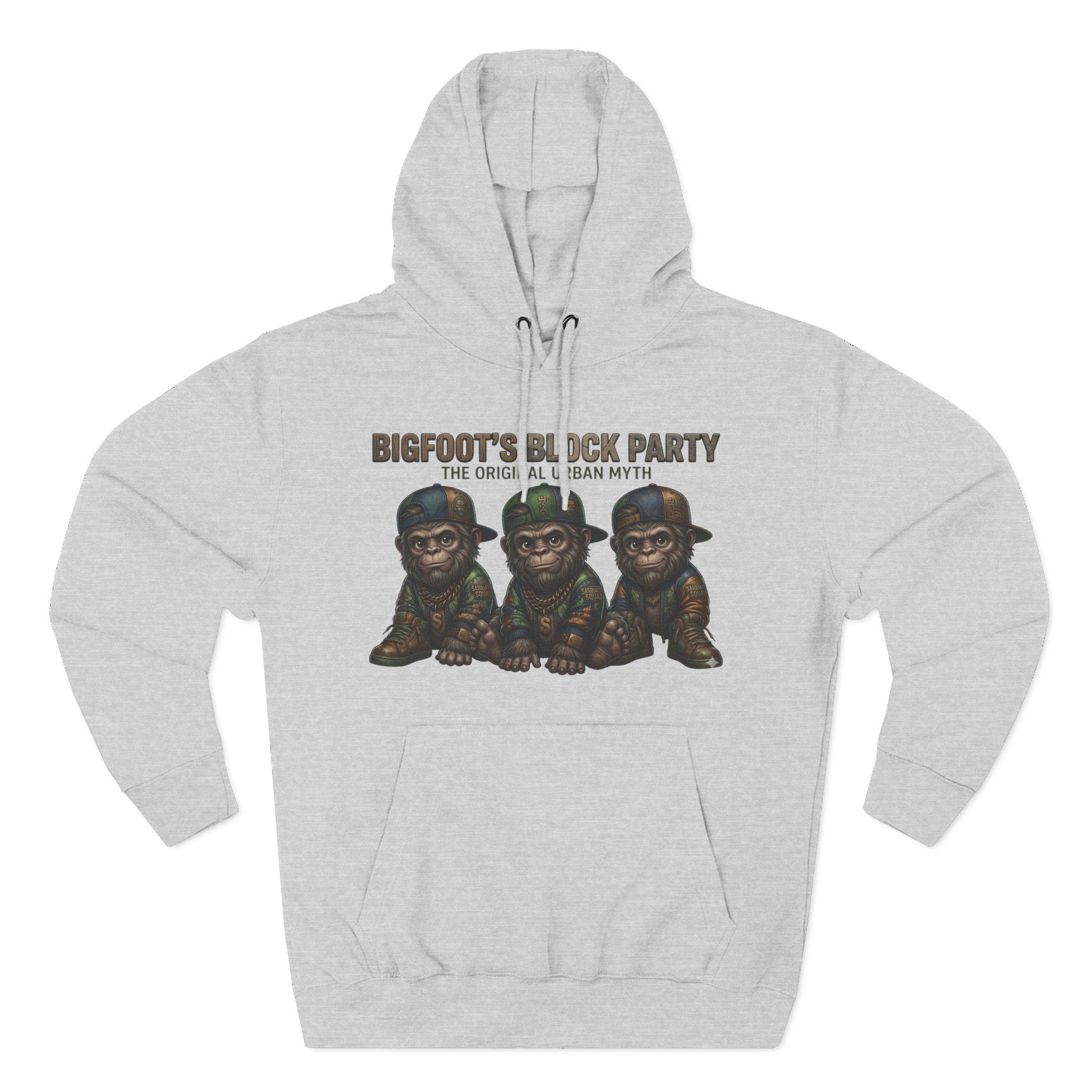 Bigfoot's Block Party Hoodie — Three Baby Sasquatch Crew Fleece Pullover 4 Bigfoot's Block Party Hoodie — Three Baby Sasquatch Crew Fleece Pullover - Imagen 4