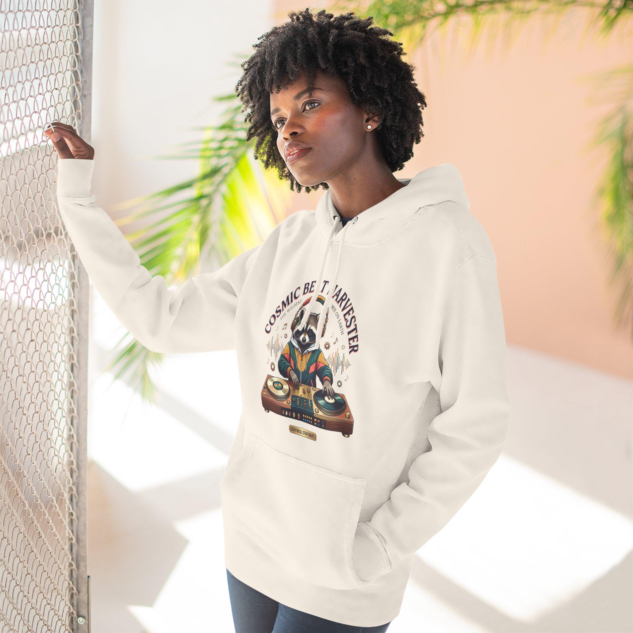 DJ Raccoon 'Cosmic Beat Harvester' Fleece Hoodie — Graphic Music Lover Pullover 3 DJ Raccoon 'Cosmic Beat Harvester' Fleece Hoodie — Graphic Music Lover Pullover - Imagen 3